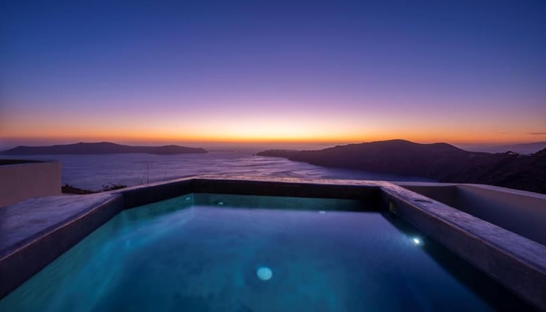 Gizis Exclusive - Ημεροβίγλι, Σαντορίνη